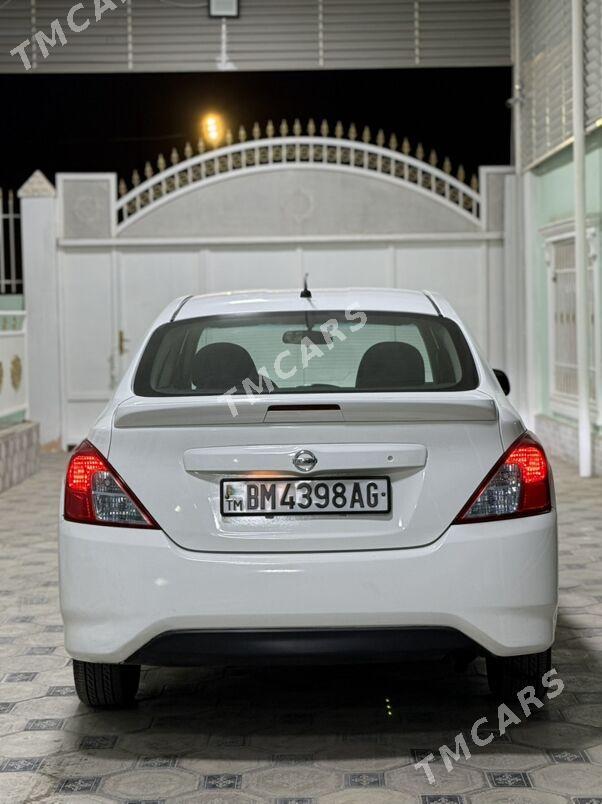 Nissan Versa 2015 - 119 000 TMT - Ашхабад - img 2