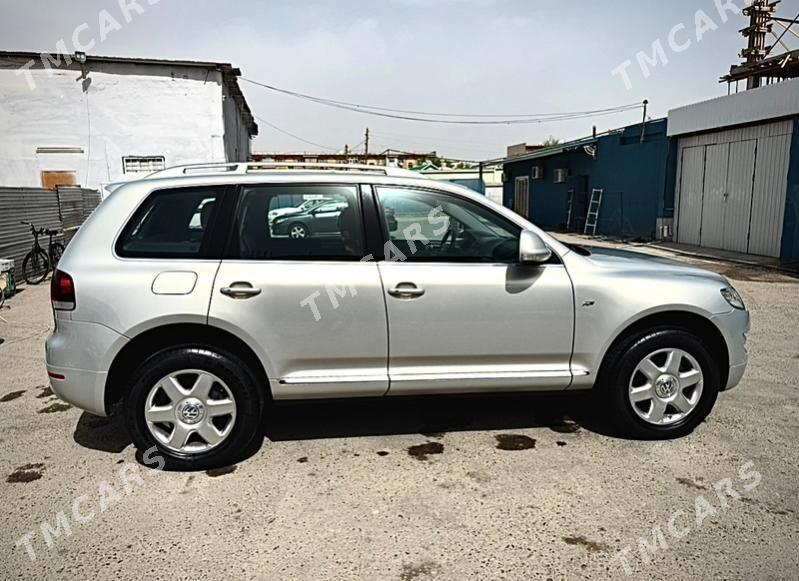 Volkswagen Touareg 2010 - 400 000 TMT - Мары - img 2