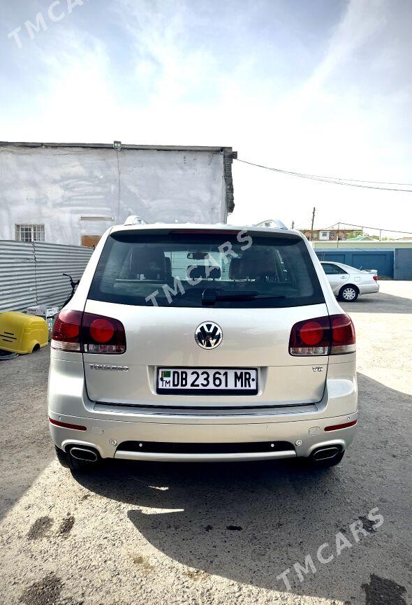 Volkswagen Touareg 2010 - 400 000 TMT - Мары - img 3