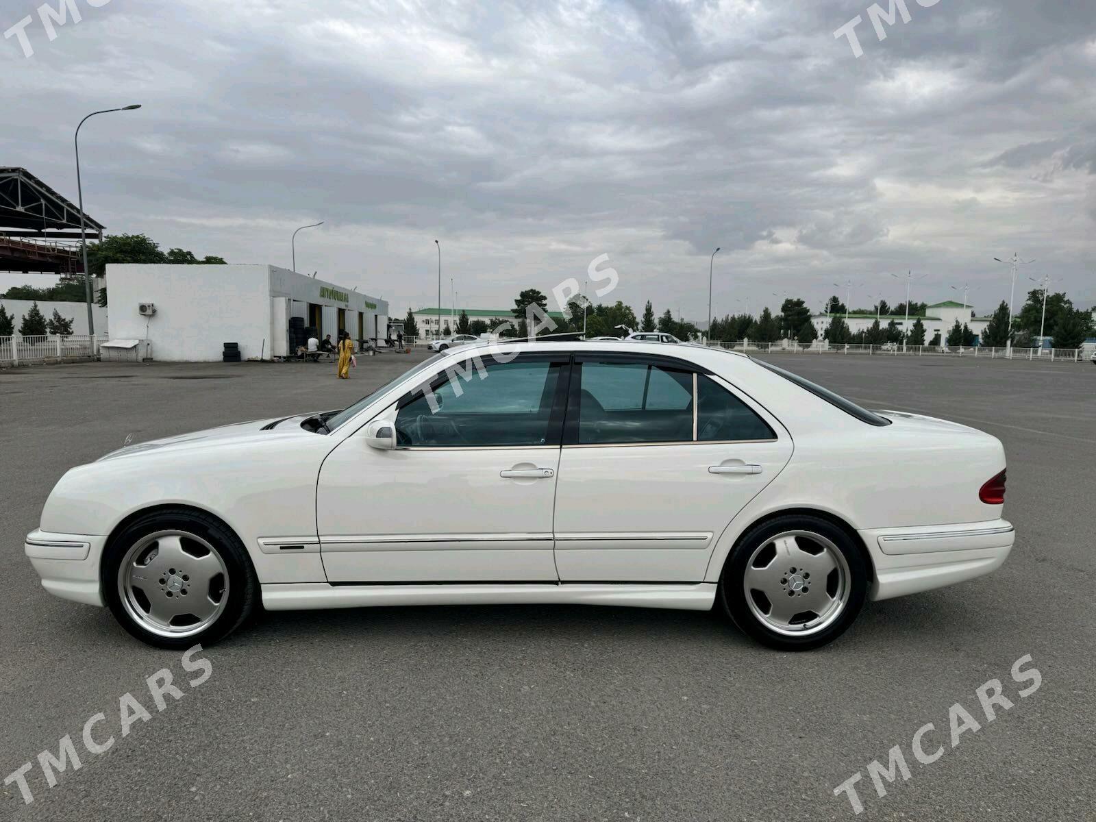 Mercedes-Benz E500 2001 - 168 000 TMT - Parahat 8 - img 4