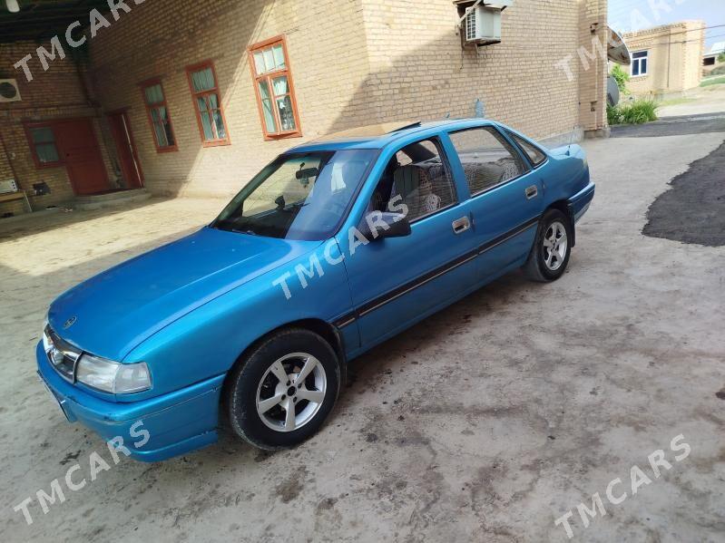 Opel Vectra 1989 - 25 000 TMT - Sakar - img 2