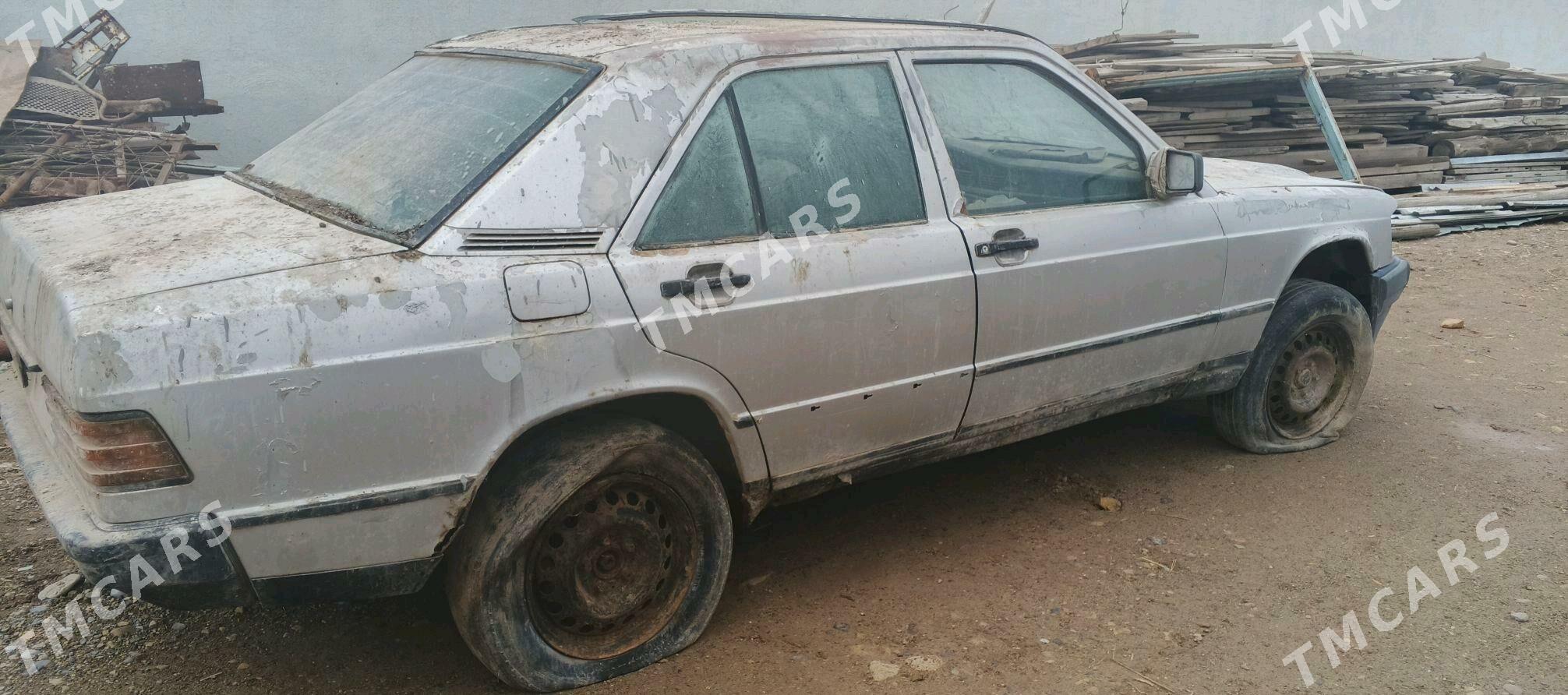 Mercedes-Benz 190-Class 1985 - 6 000 TMT - Babadaýhan - img 2