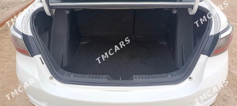Toyota Yaris 2019 - 160 000 TMT - Ýolöten - img 2