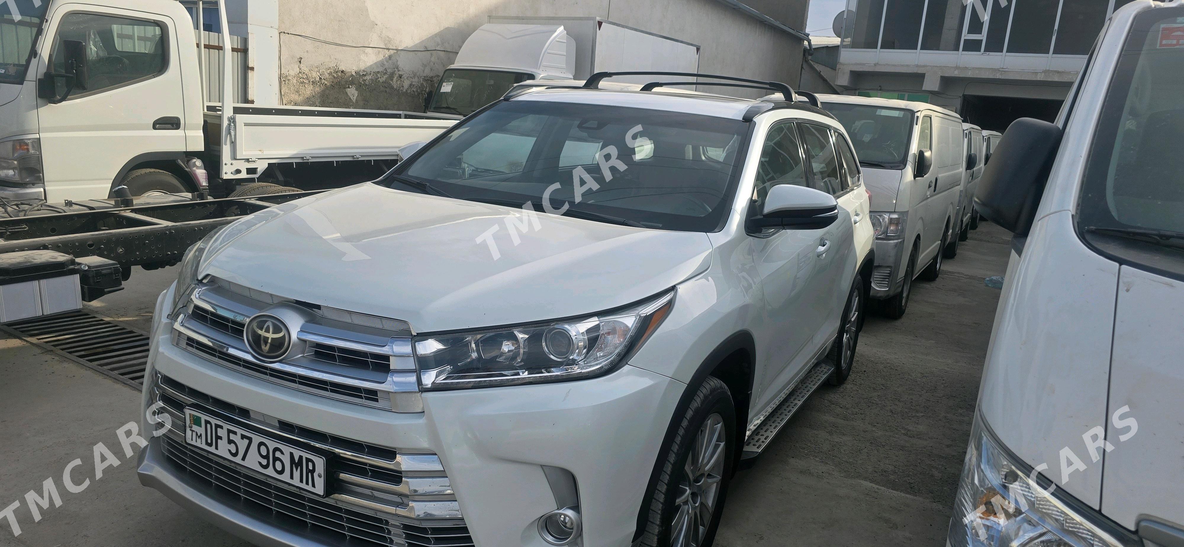 Toyota Highlander 2019 - 410 000 TMT - Мары - img 4