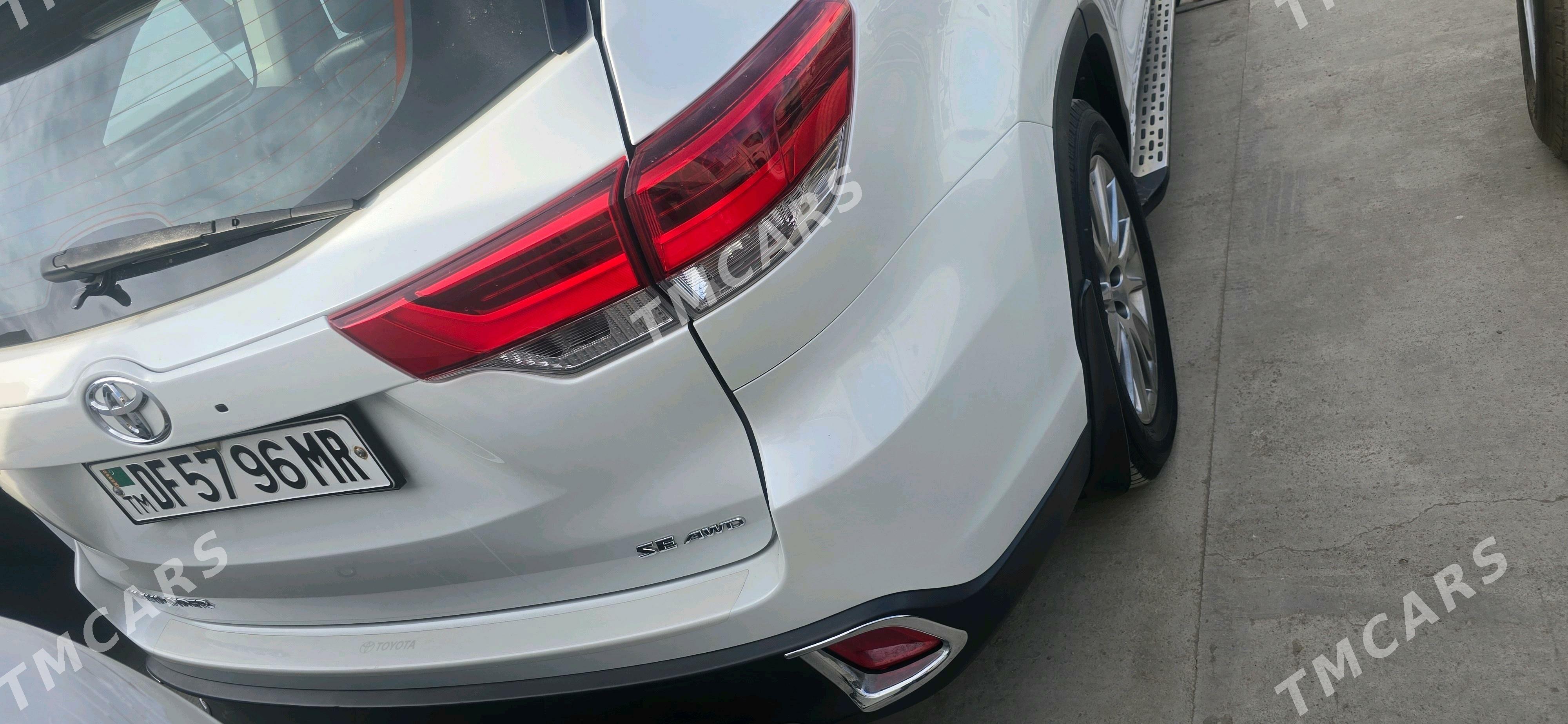 Toyota Highlander 2019 - 410 000 TMT - Мары - img 1