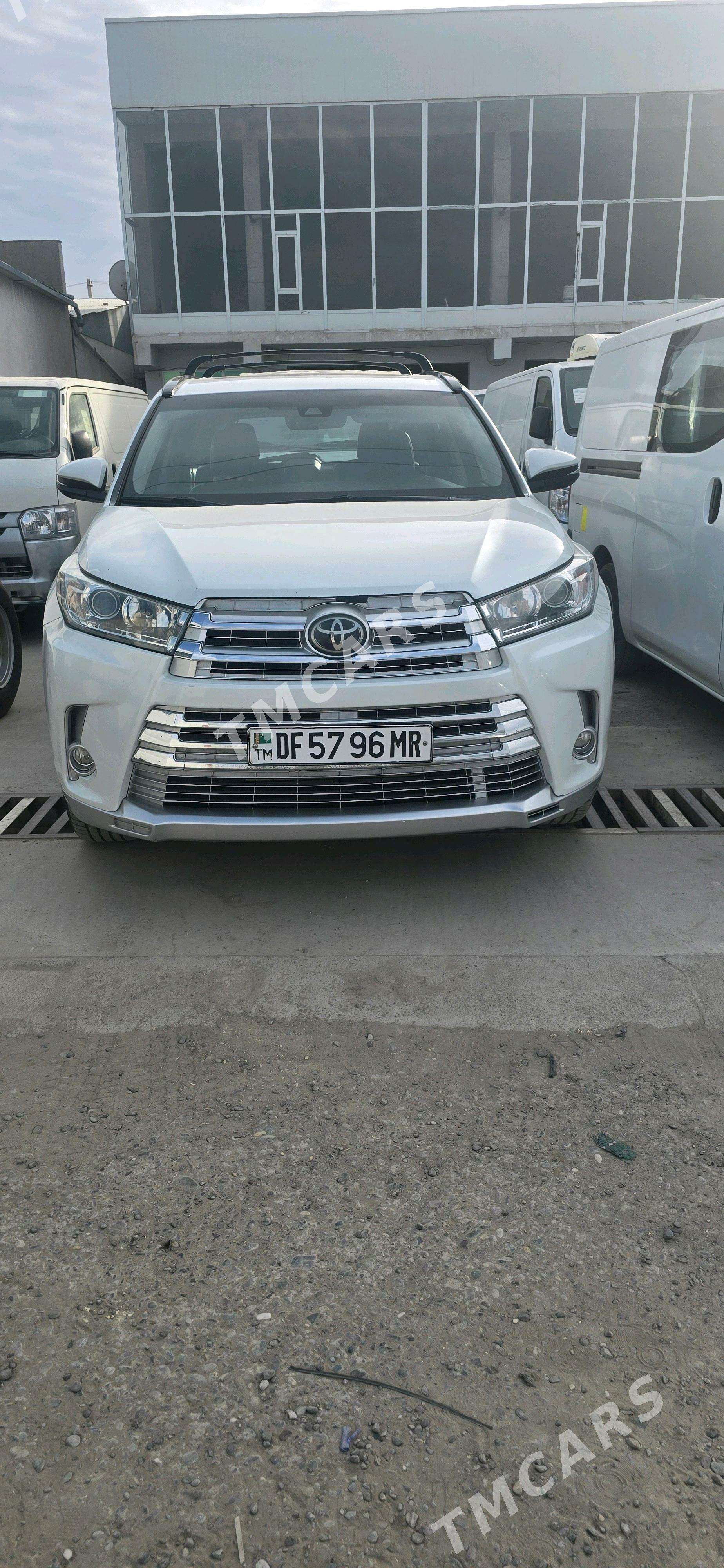 Toyota Highlander 2019 - 410 000 TMT - Мары - img 5