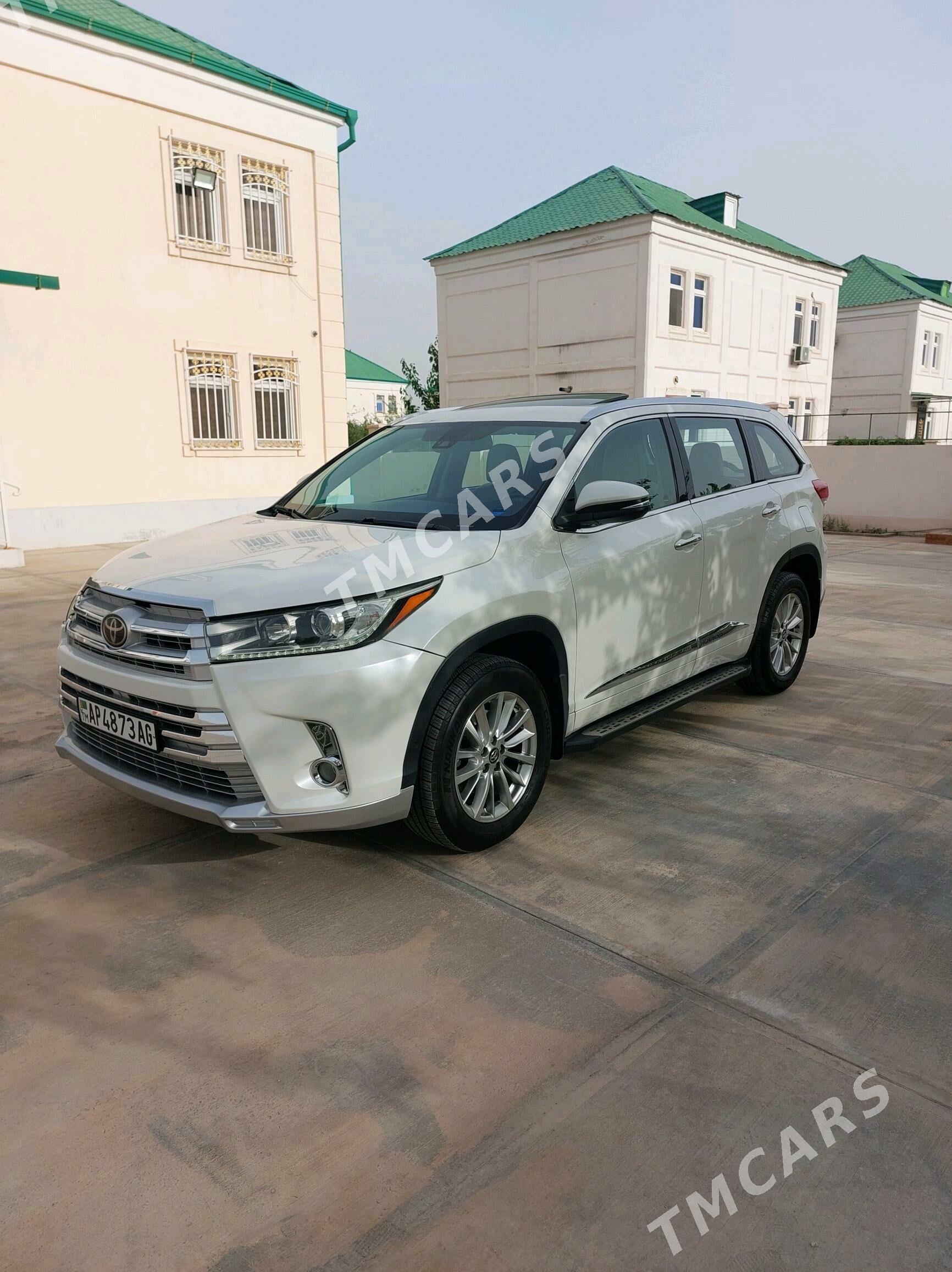 Toyota Highlander 2018 - 430 000 TMT - Чоганлы - img 3
