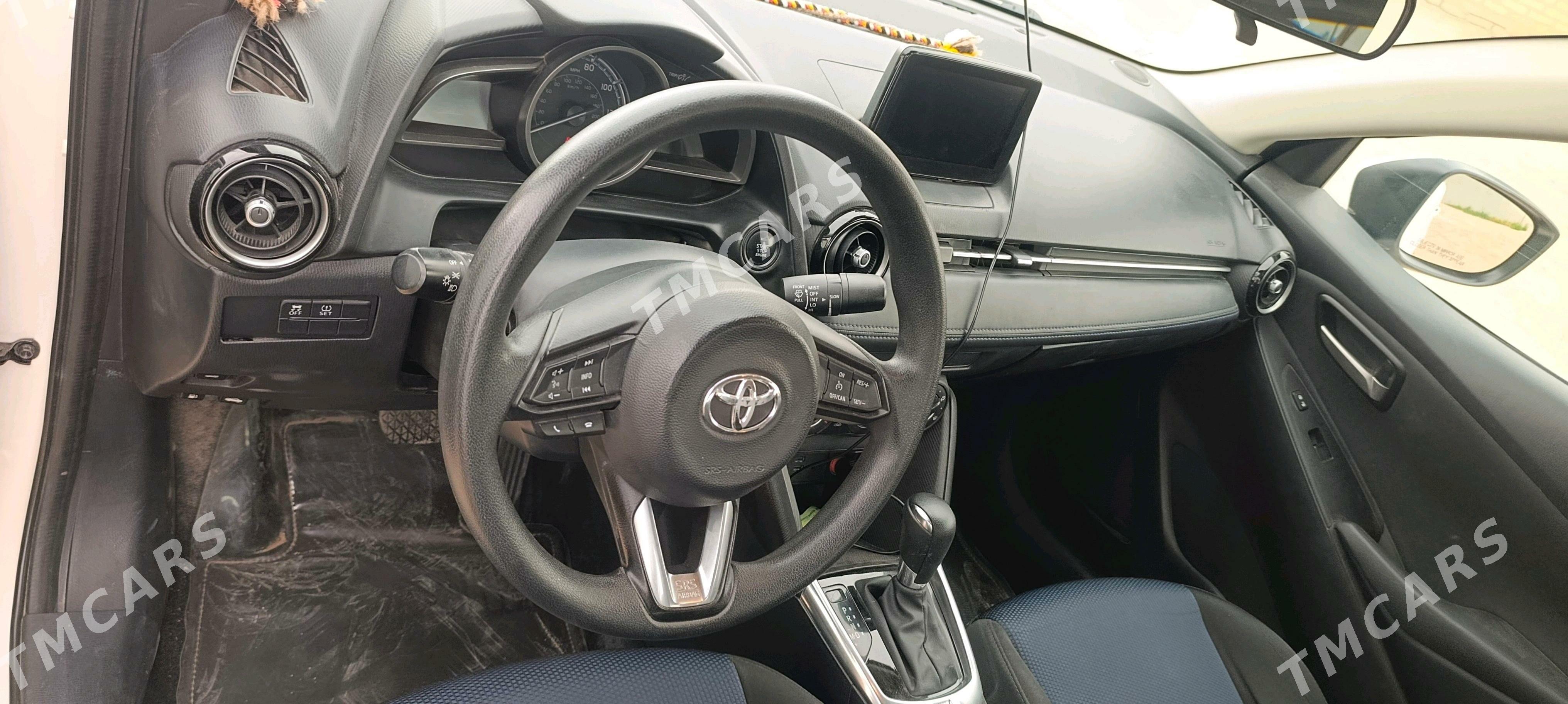 Toyota Yaris 2019 - 160 000 TMT - Ýolöten - img 7