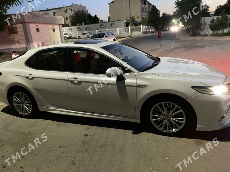 Toyota Camry 2019 - 430 000 TMT - Ашхабад - img 4