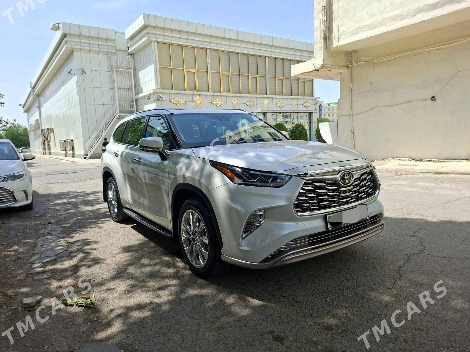 Toyota Highlander 2022 - 672 750 TMT - Aşgabat - img 2
