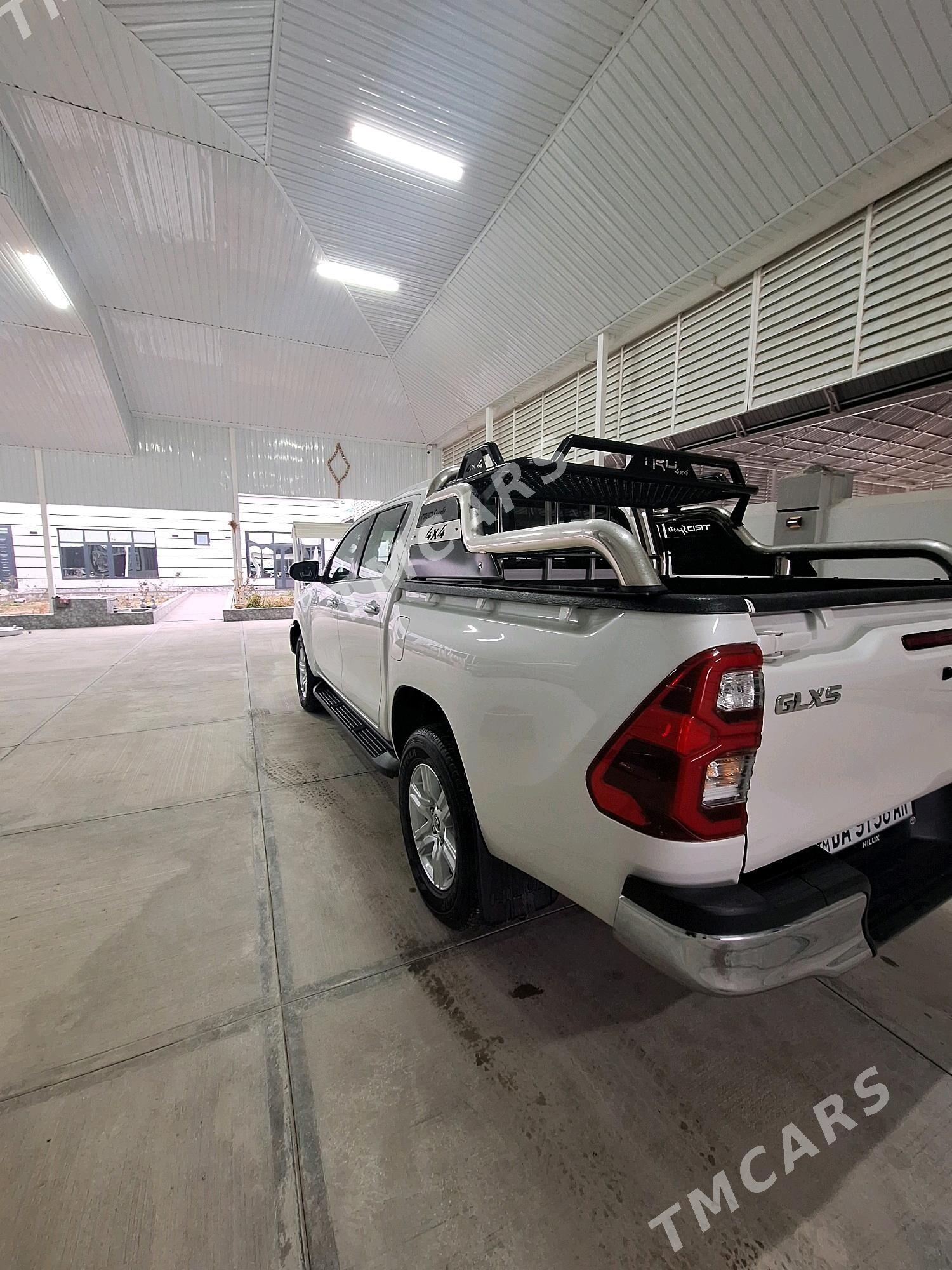 Toyota Hilux 2021 - 535 000 TMT - Гёкдепе - img 3