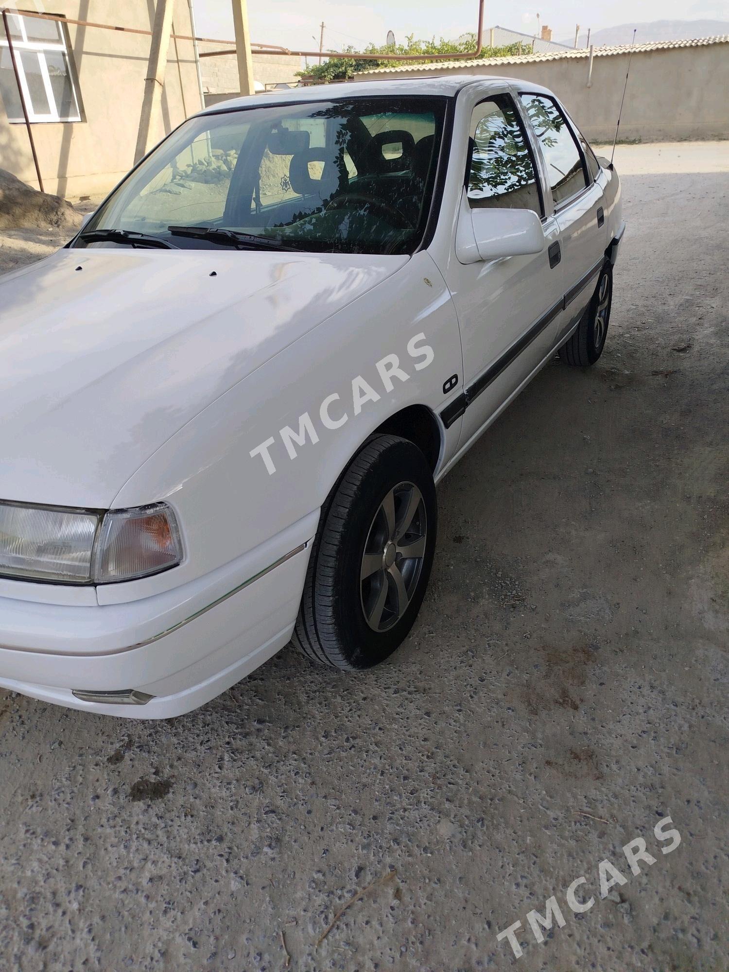 Opel Vectra 1992 - 38 000 TMT - Bäherden - img 2