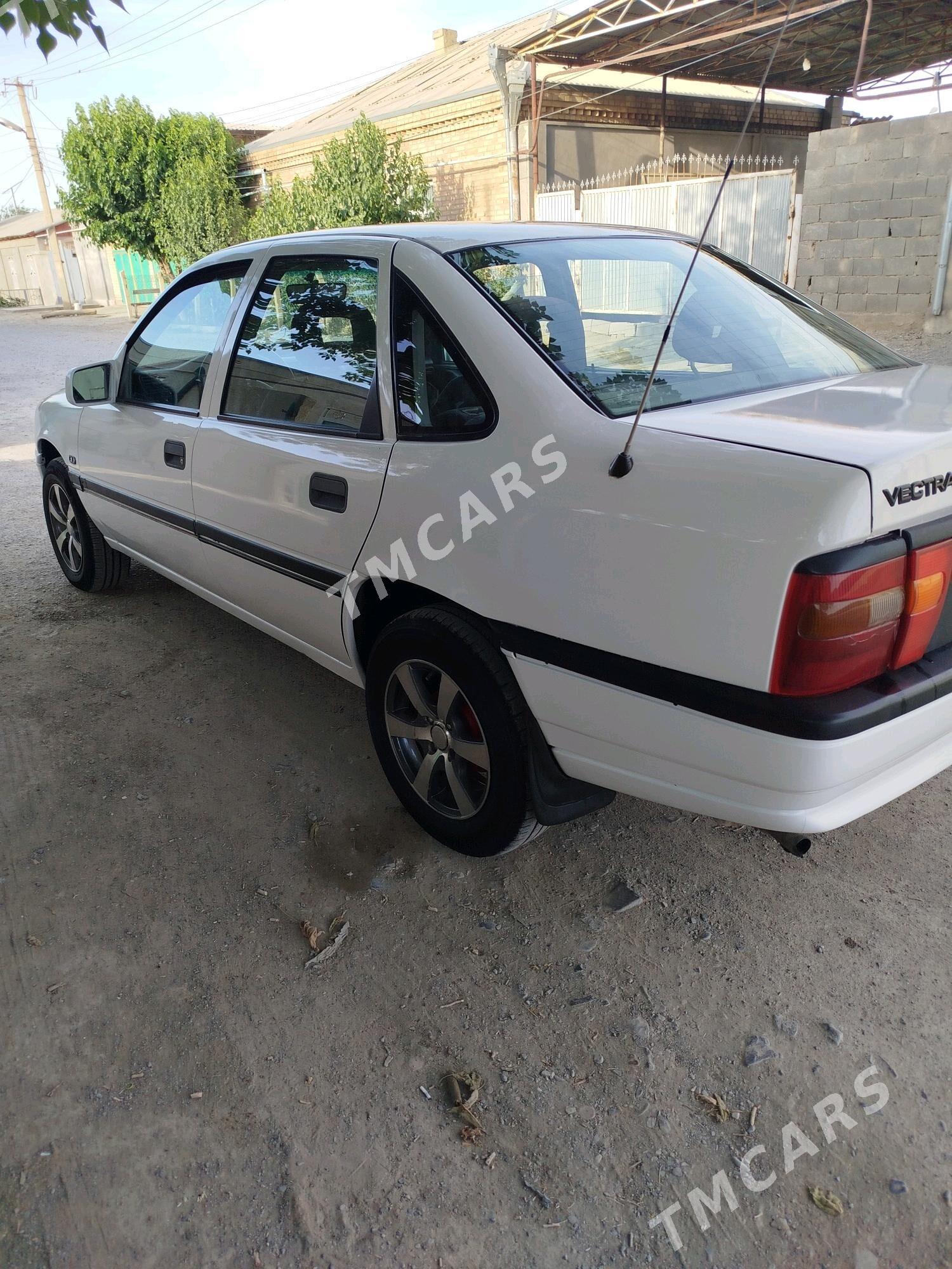 Opel Vectra 1992 - 38 000 TMT - Bäherden - img 3