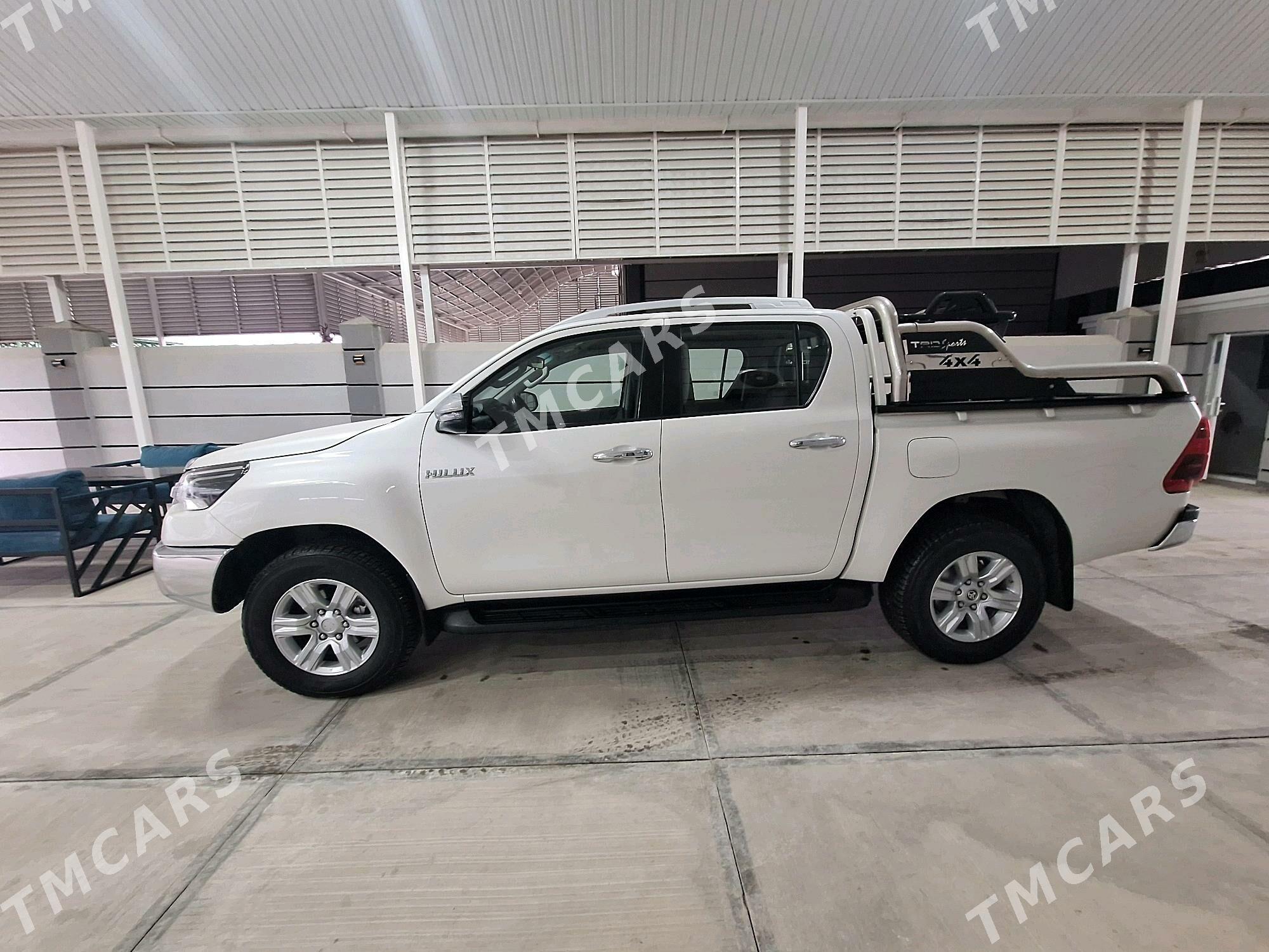Toyota Hilux 2021 - 535 000 TMT - Гёкдепе - img 6