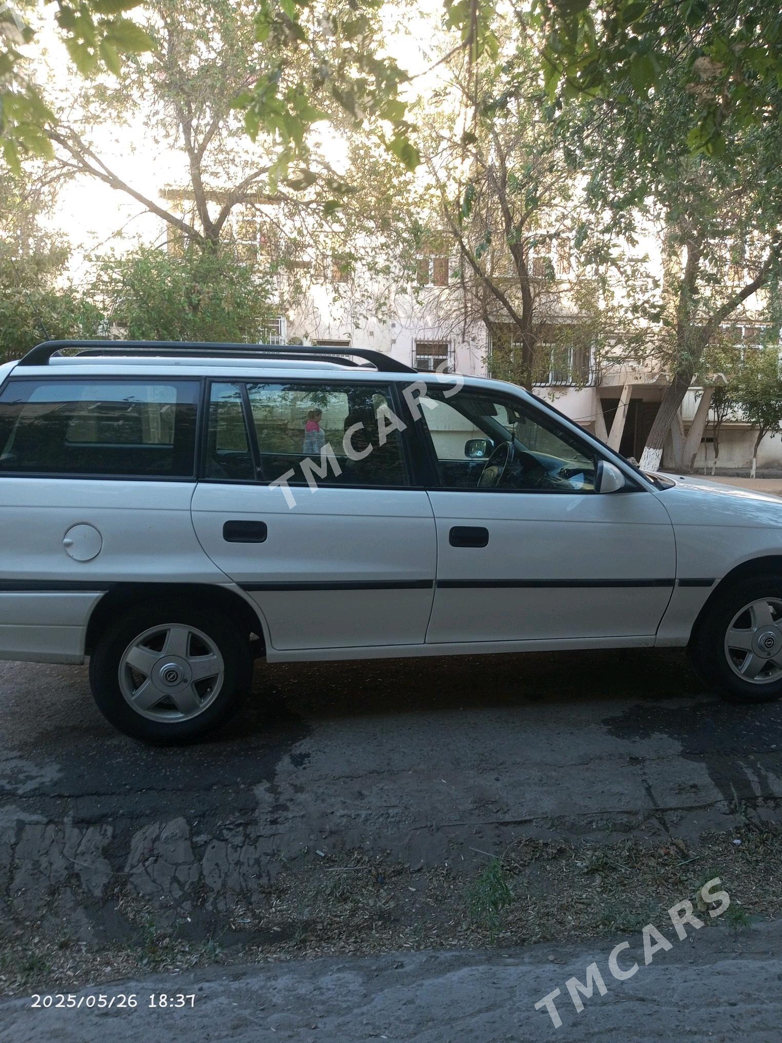 Opel Astra 1993 - 45 000 TMT - Дашогуз - img 3
