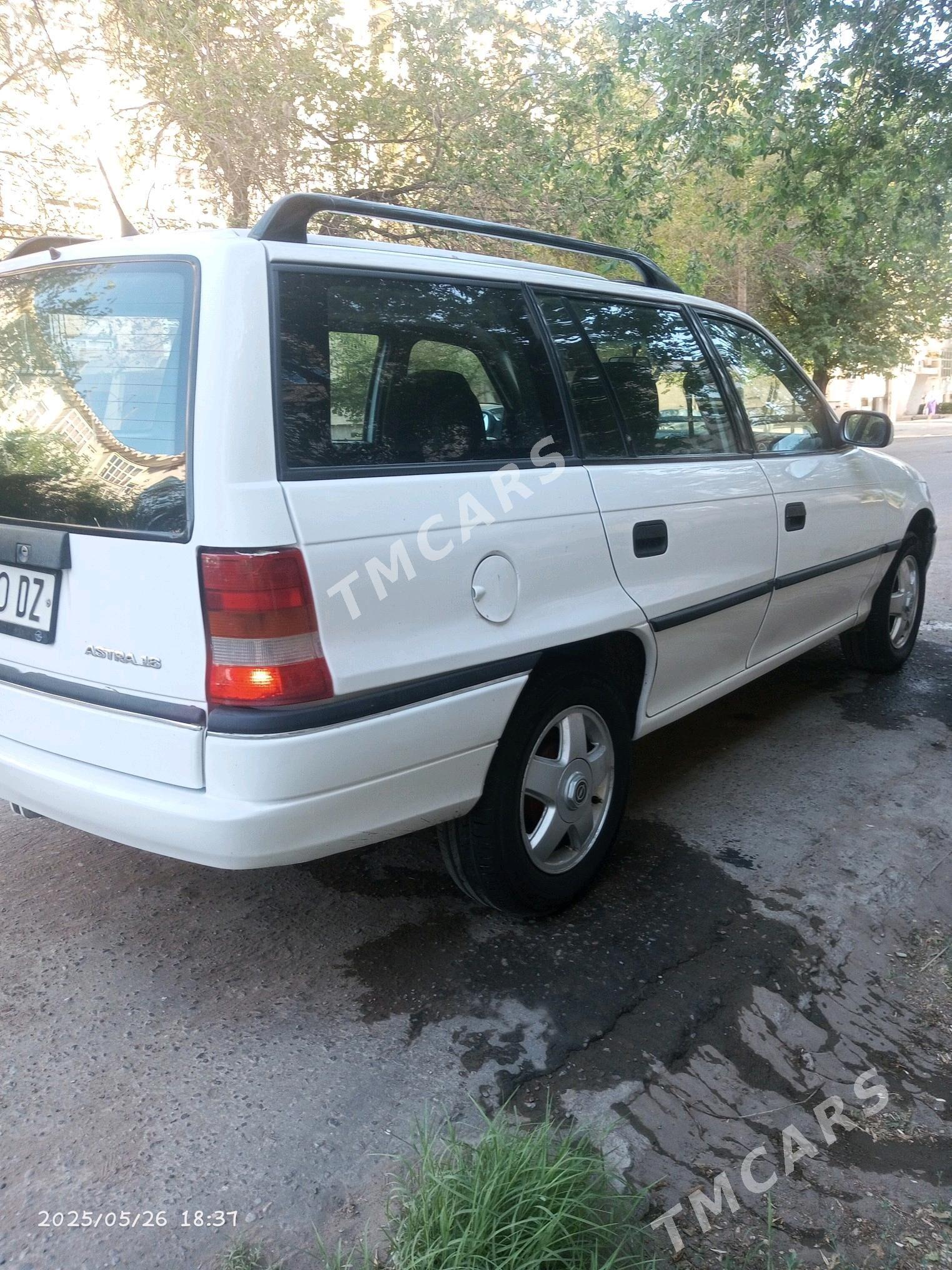 Opel Astra 1993 - 45 000 TMT - Дашогуз - img 4