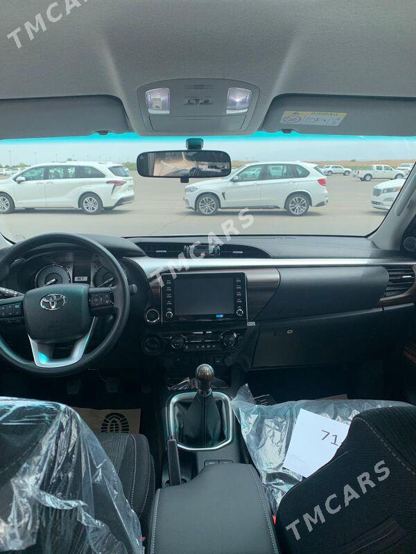 Toyota Hilux 2025 - 687 000 TMT - Ашхабад - img 5