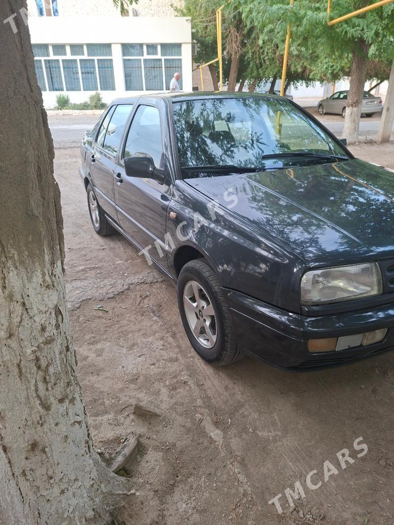 Volkswagen Amarok 1993 - 24 000 TMT - Mary - img 2