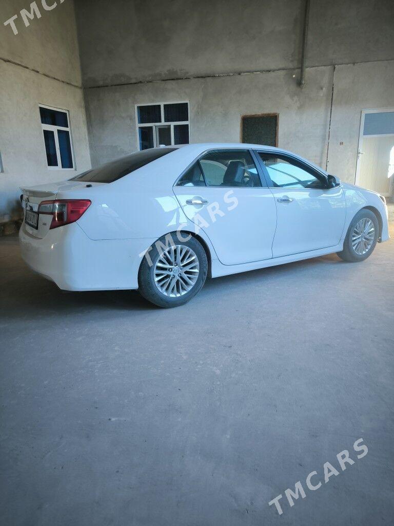 Toyota Camry 2012 - 240 000 TMT - Туркменабат - img 4