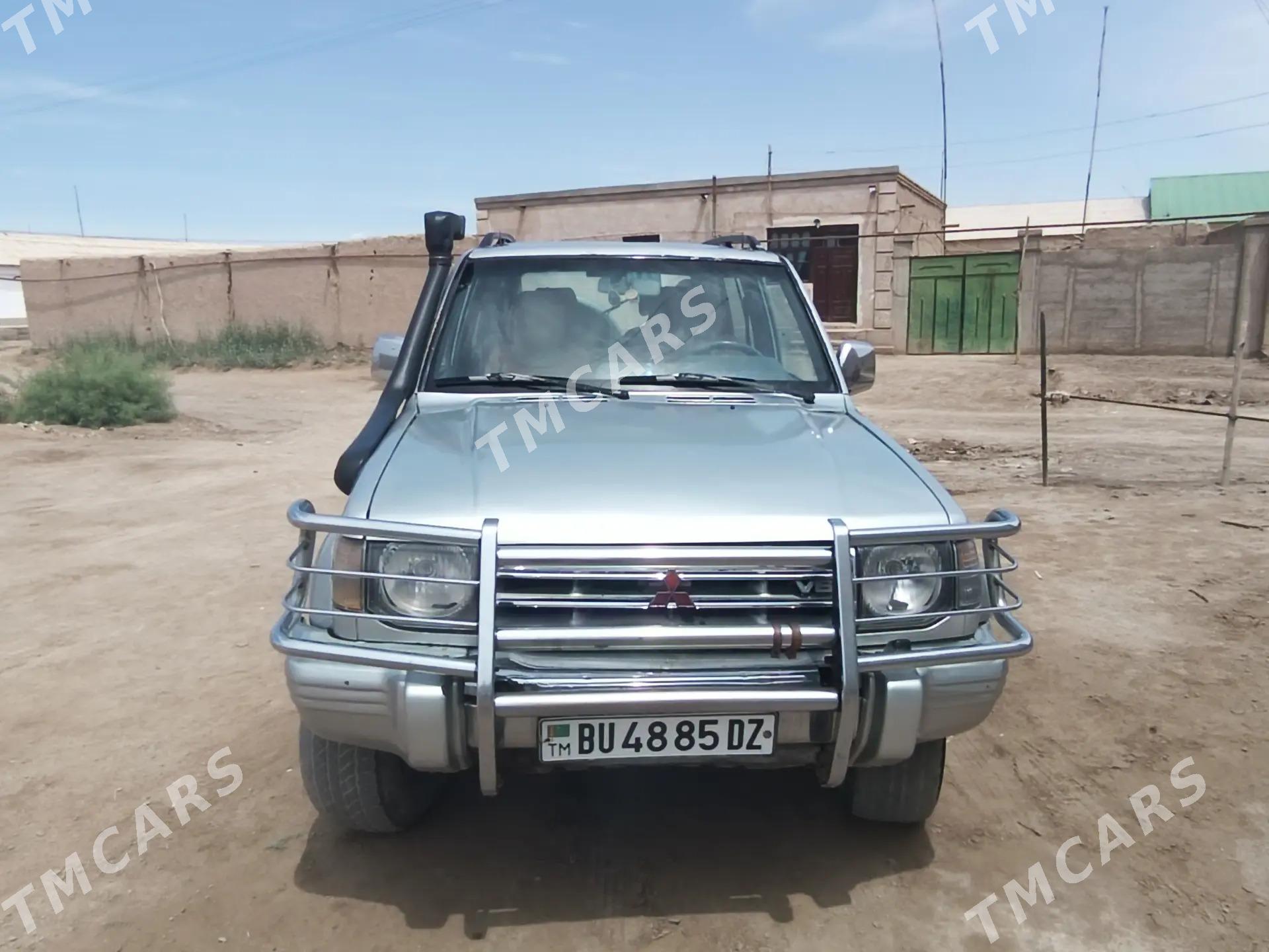 Mitsubishi Pajero 1995 - 60 000 TMT - Гурбансолтан Едже - img 6