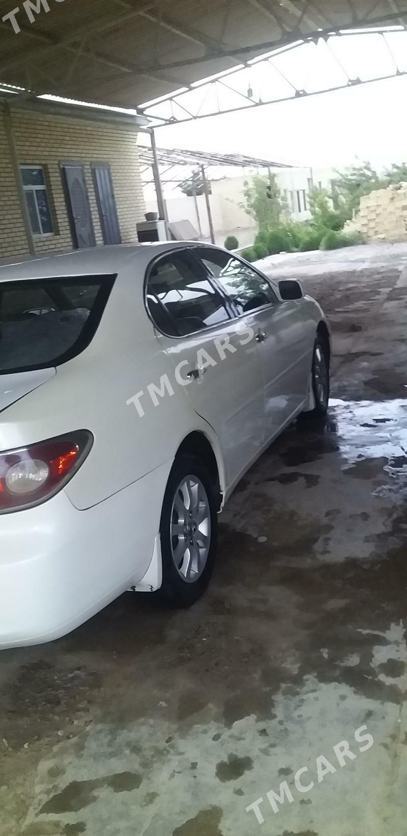 Lexus ES 300 2003 - 110 000 TMT - Мары - img 3
