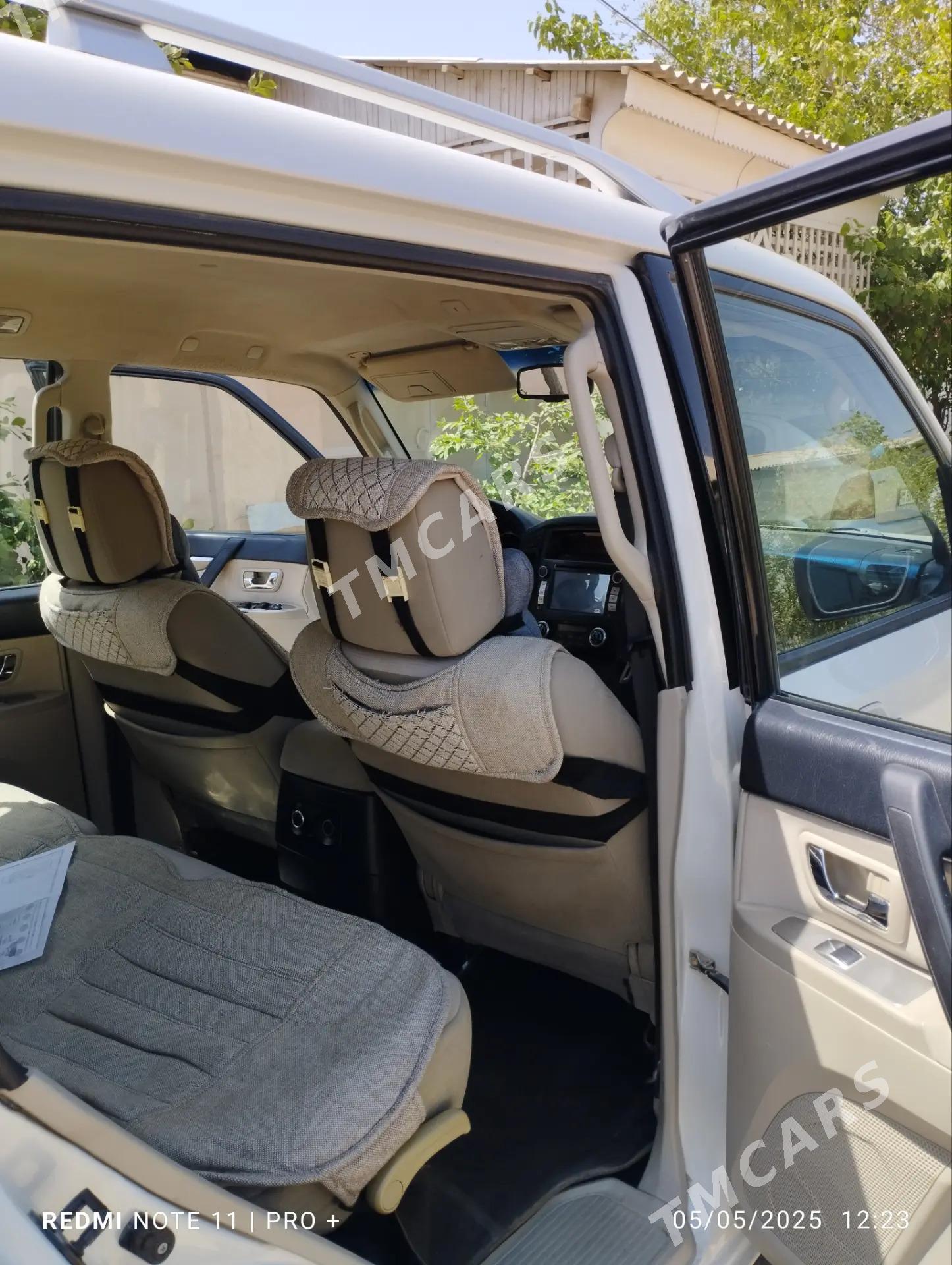 Mitsubishi Pajero 2011 - 220 000 TMT - Кёнеургенч - img 8