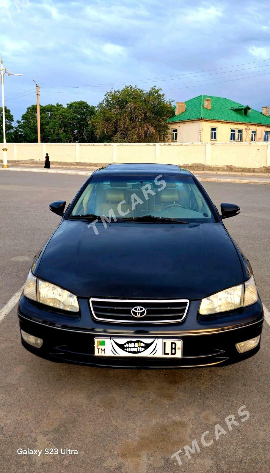 Toyota Camry 2000 - 130 000 TMT - Çärjew - img 2