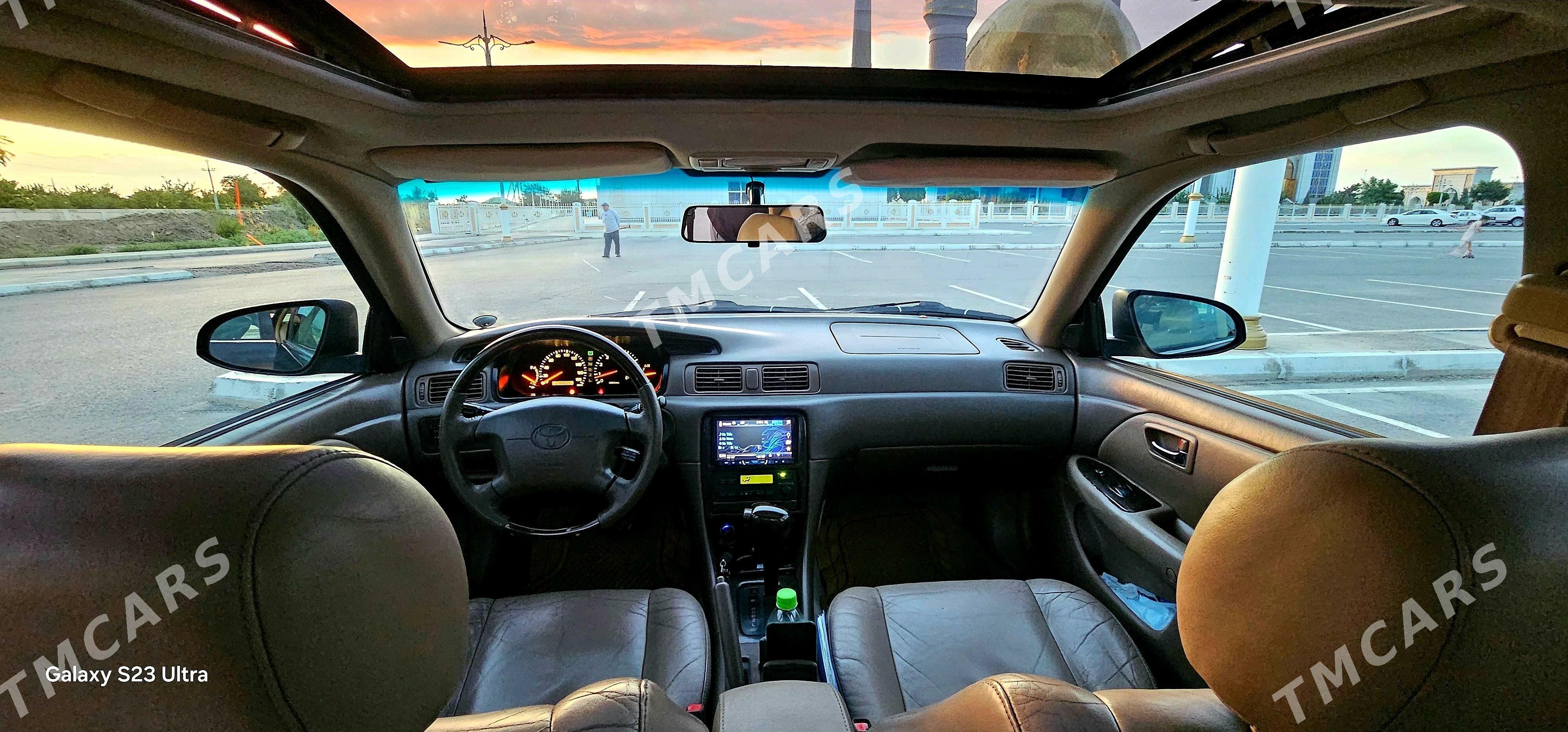 Toyota Camry 2000 - 130 000 TMT - Çärjew - img 6