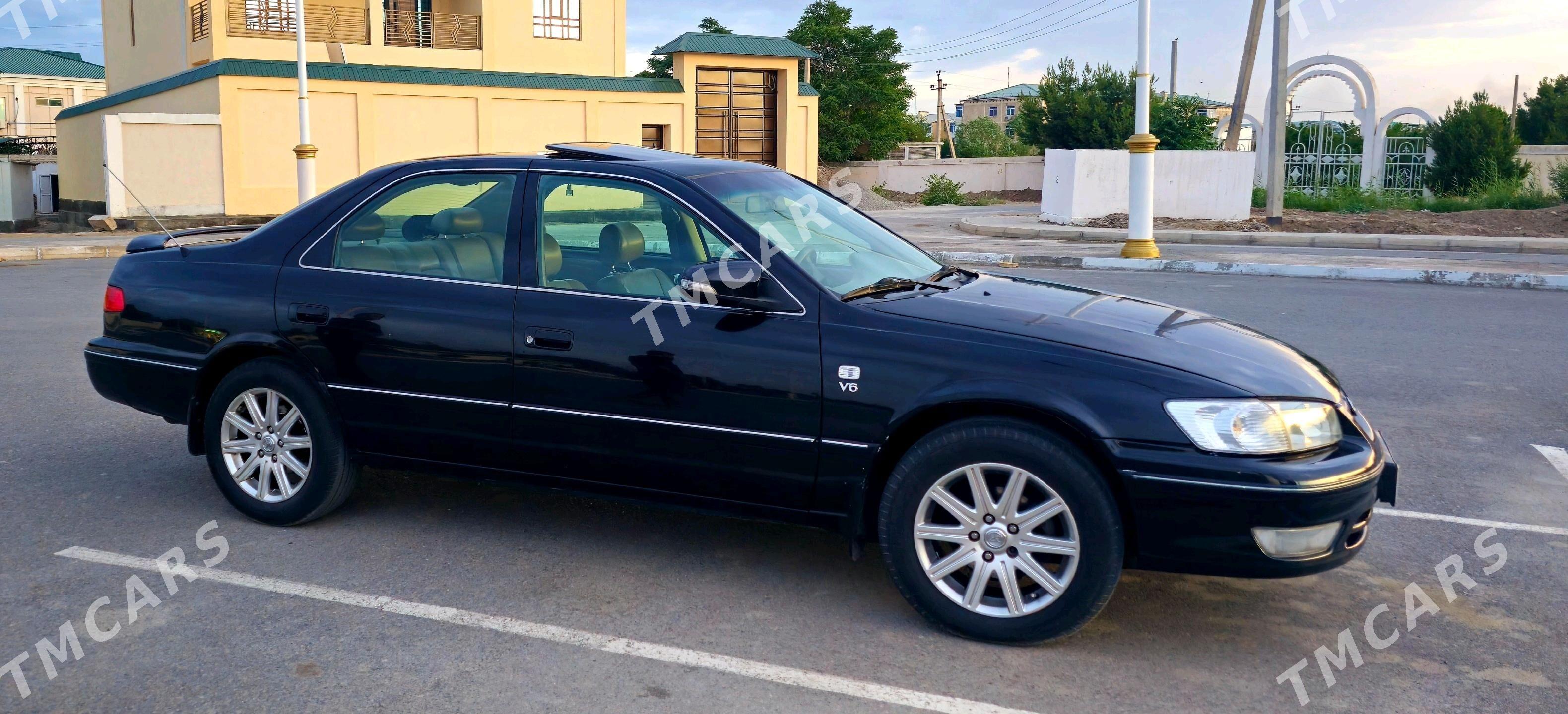 Toyota Camry 2000 - 130 000 TMT - Çärjew - img 9