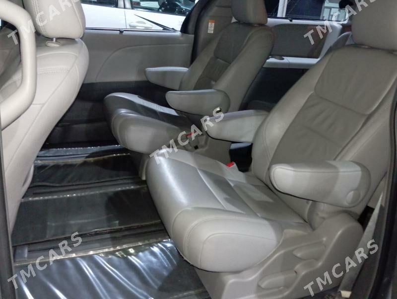 Toyota Sienna 2016 - 450 000 TMT - Мары - img 6