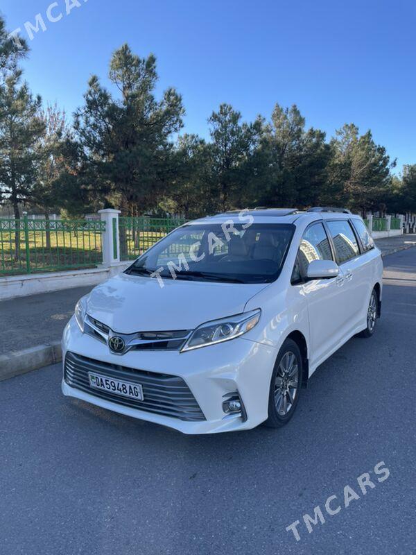 Toyota Sienna 2018 - 415 000 TMT - Aşgabat - img 5