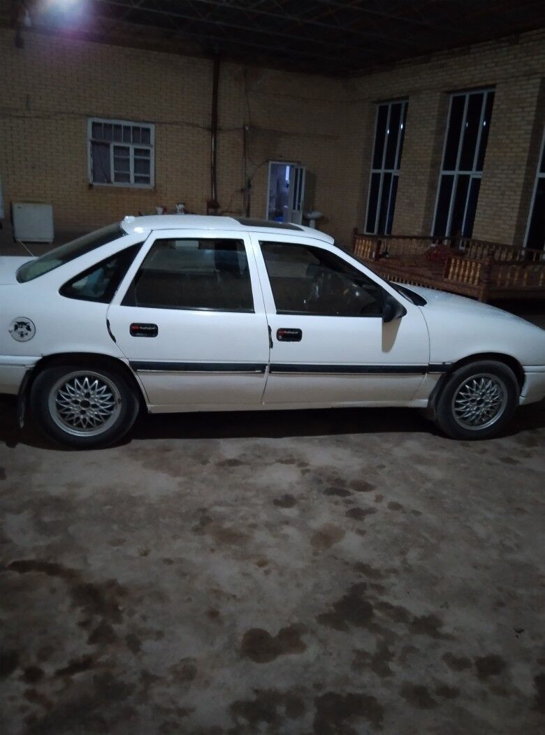 Opel Vectra 1989 - 23 000 TMT - Çärjew - img 3