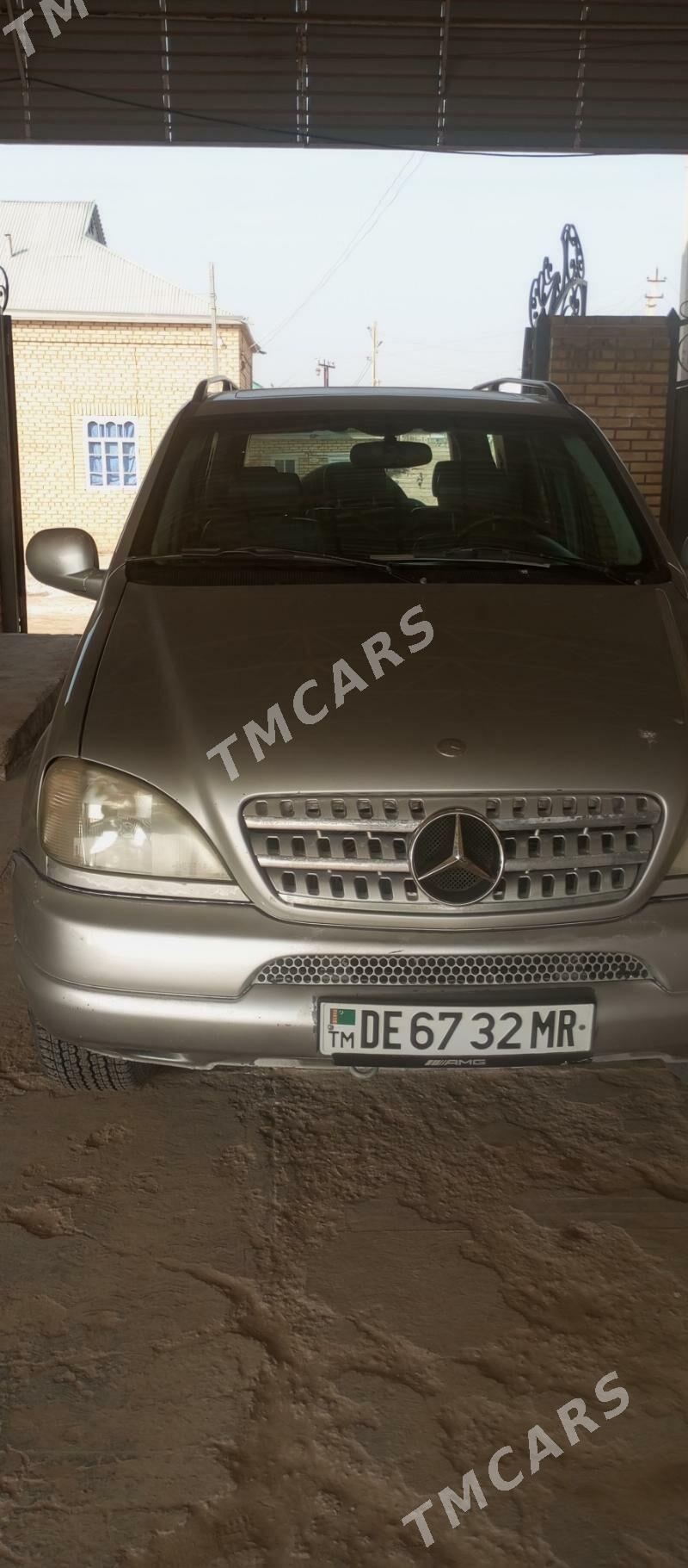 Mercedes-Benz ML350 1998 - 100 000 TMT - Mary - img 1