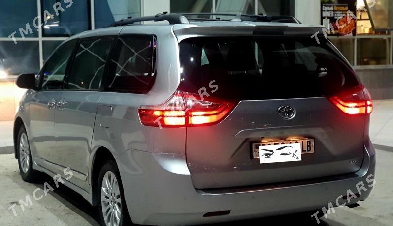 Toyota Sienna 2020 - 445 000 TMT - Türkmenabat - img 7