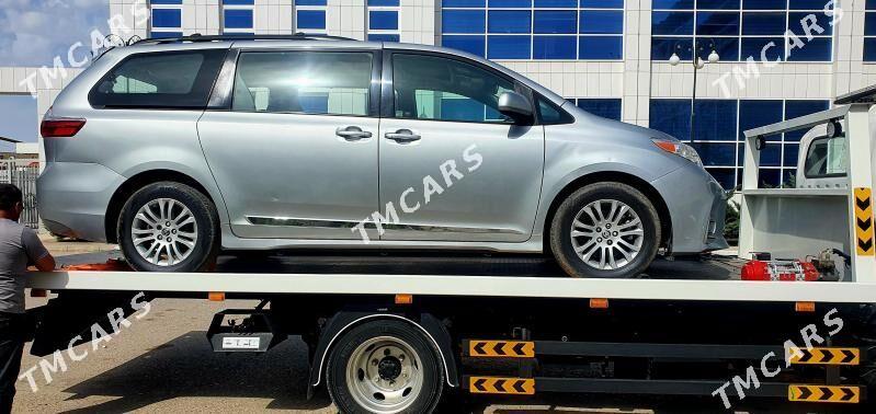 Toyota Sienna 2020 - 445 000 TMT - Türkmenabat - img 9