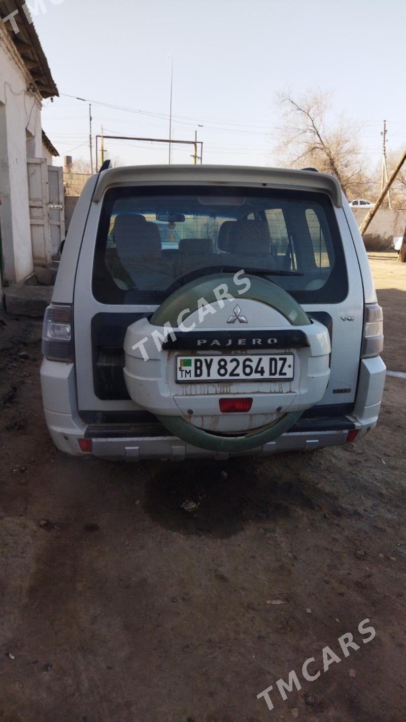 Mitsubishi Pajero 2013 - 200 000 TMT - етр. Туркменбаши - img 2