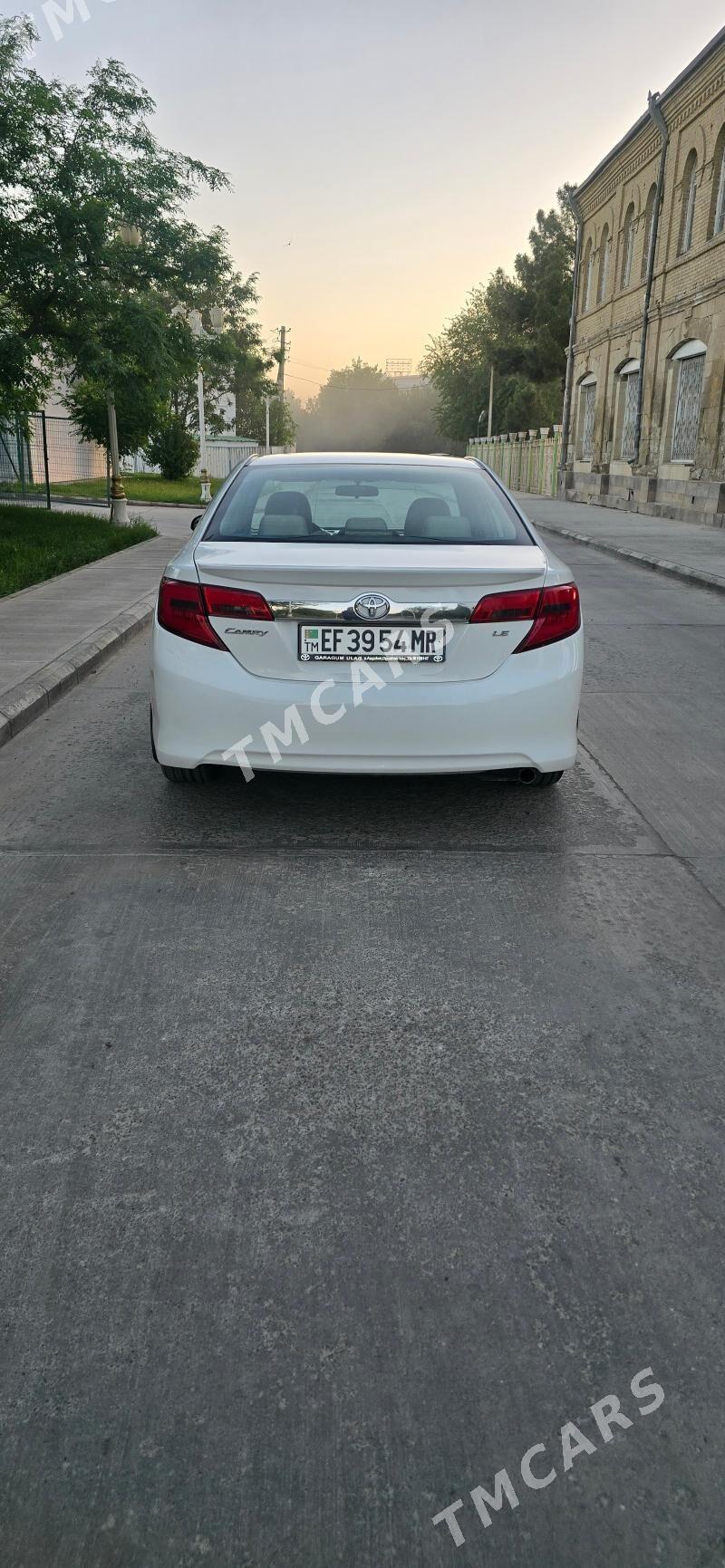Toyota Camry 2012 - 200 000 TMT - Мары - img 2