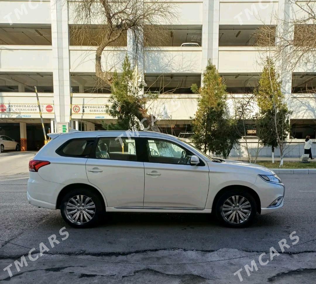 Mitsubishi Outlander 2022 - 304 990 TMT - Ашхабад - img 2