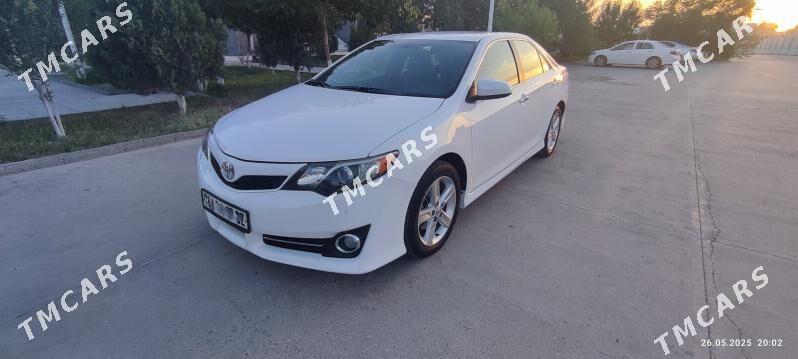 Toyota Camry 2014 - 240 000 TMT - Дашогуз - img 7