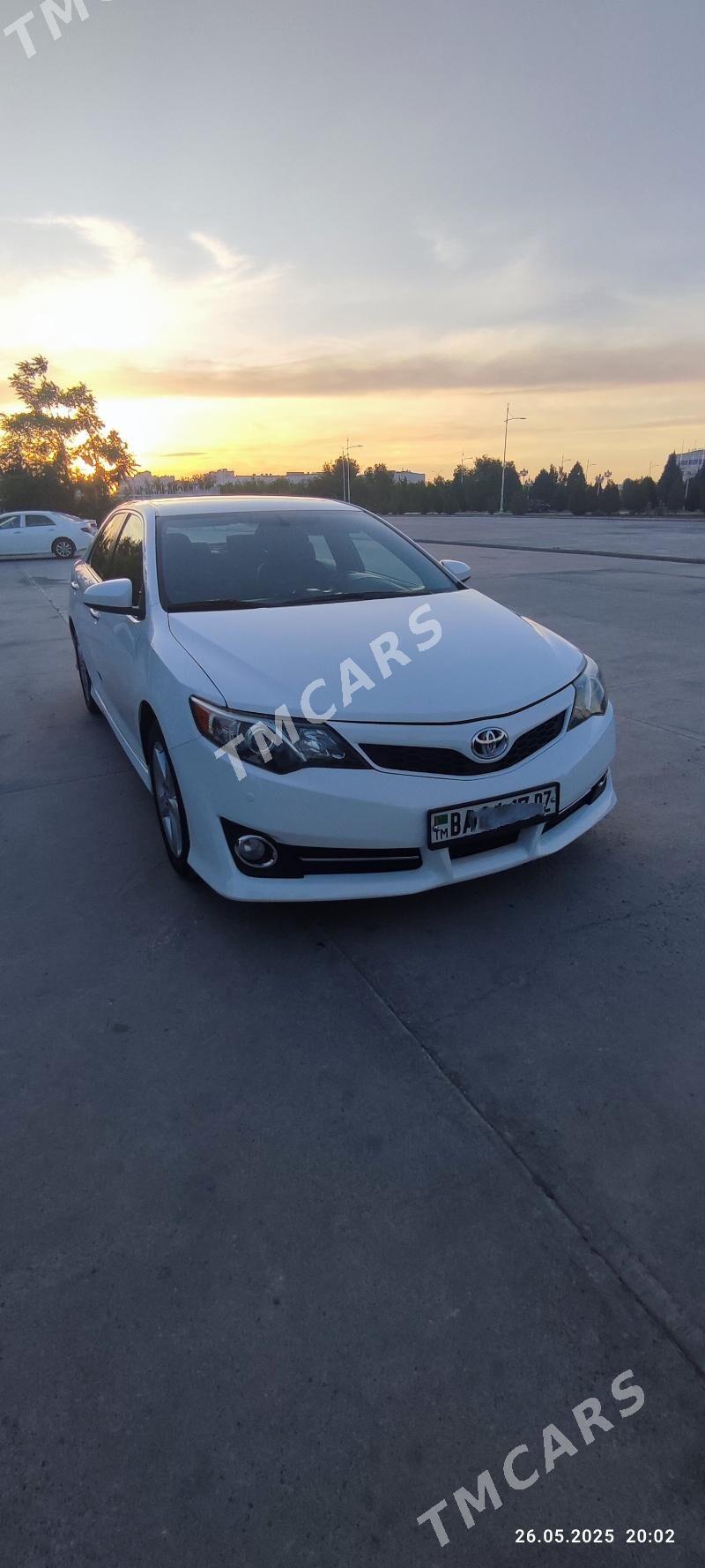 Toyota Camry 2014 - 240 000 TMT - Дашогуз - img 6