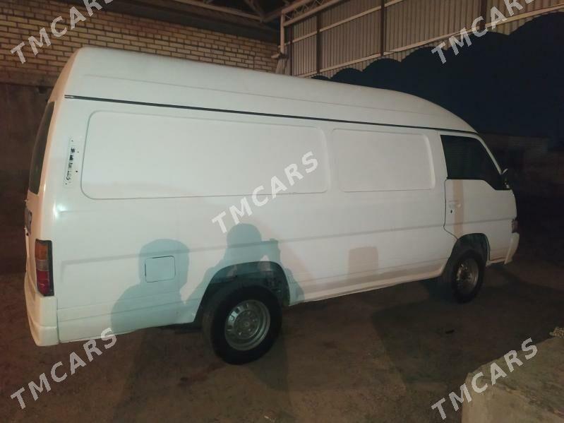 Nissan Urvan 1998 - 50 000 TMT - Мары - img 3