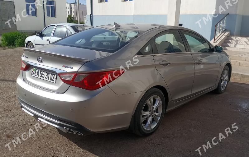 Hyundai Sonata 2010 - 130 000 TMT - Дашогуз - img 2