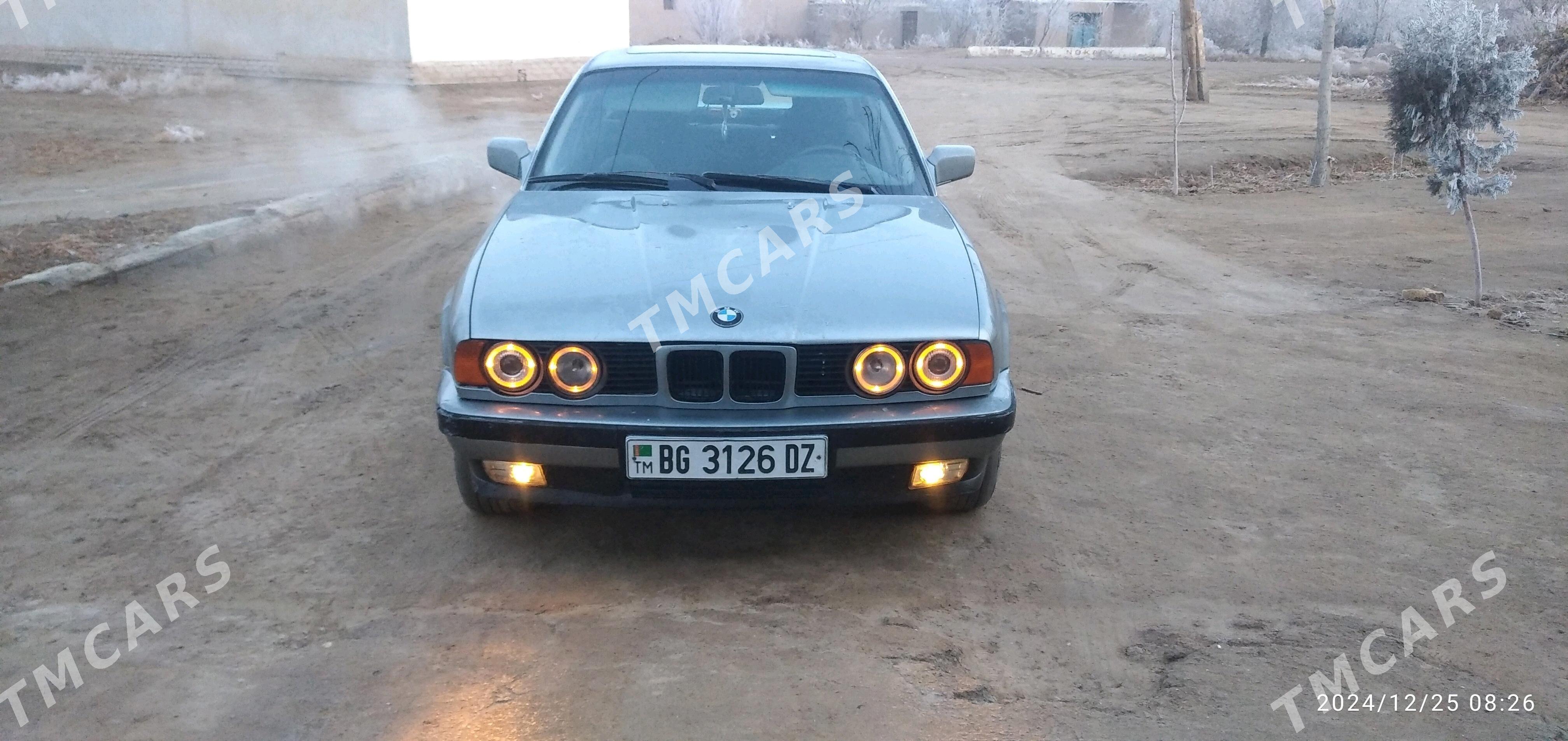 BMW 520 1992 - 40 000 TMT - Гурбансолтан Едже - img 3
