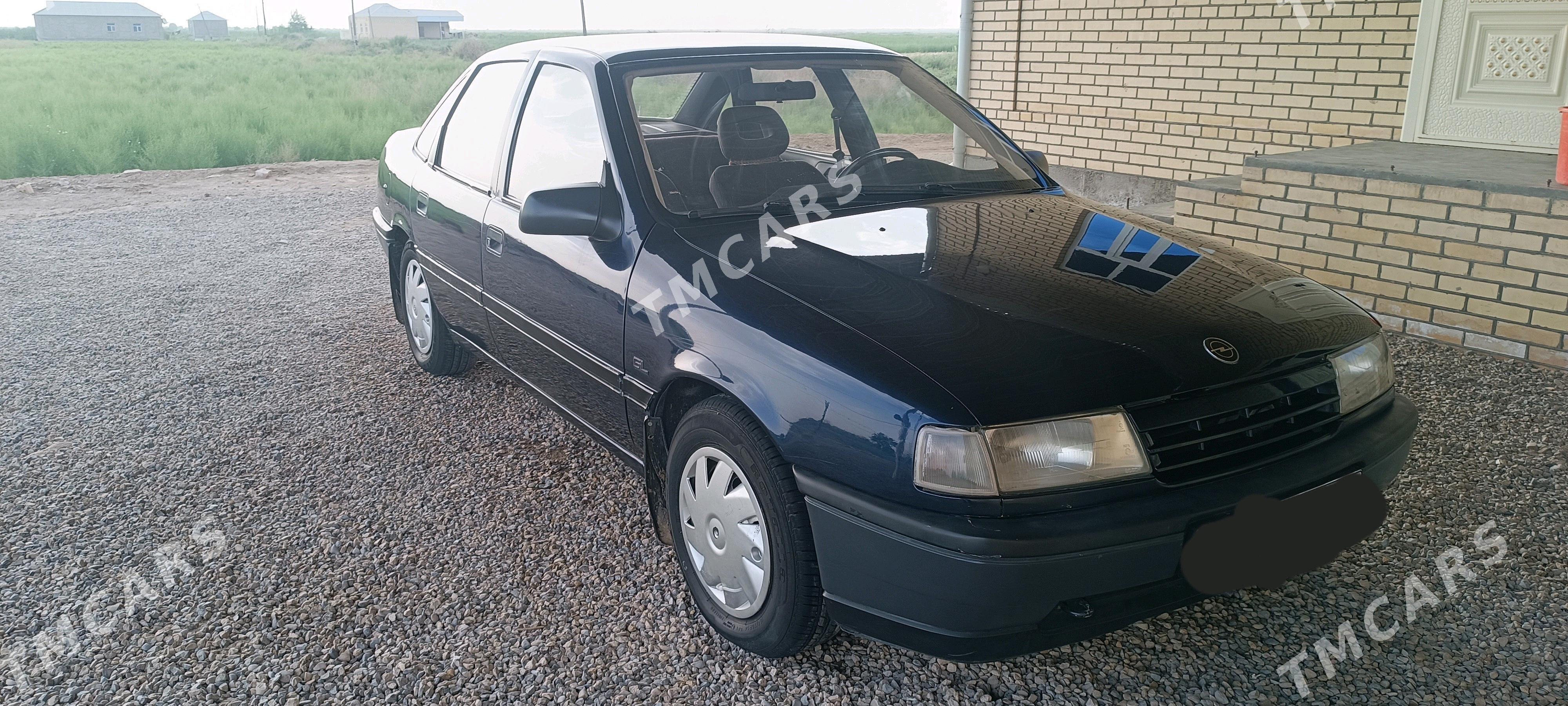 Opel Vectra 1990 - 43 000 TMT - Мургап - img 2