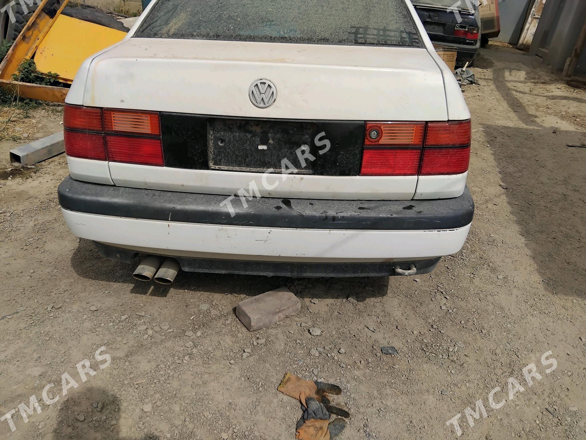 Volkswagen Jetta 1993 - 15 000 TMT - Бахарден - img 4
