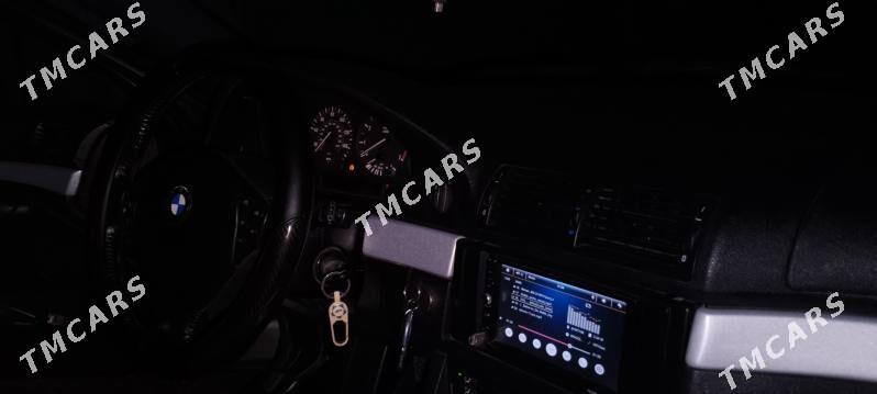 BMW E39 2003 - 110 000 TMT - Балканабат - img 3