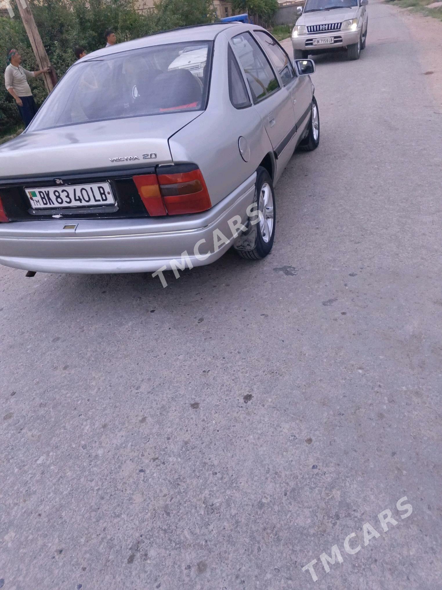 Opel Vectra 1990 - 33 000 TMT - Saýat - img 5