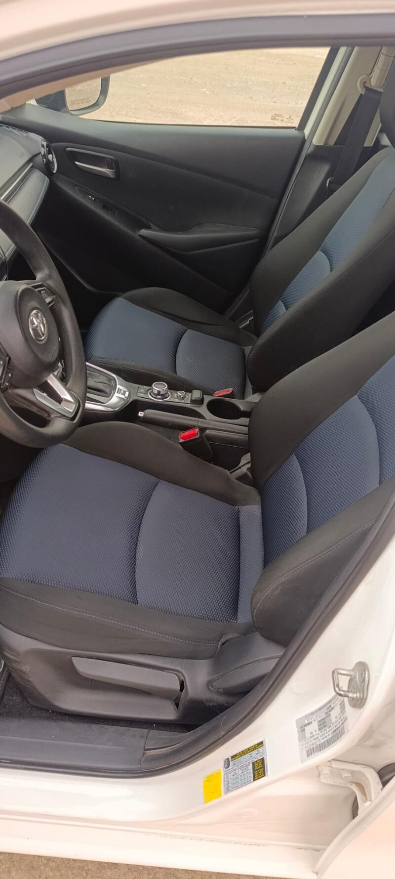 Toyota Yaris 2019 - 160 000 TMT - Ýolöten - img 8