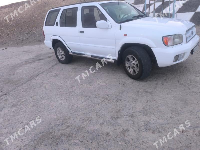 Nissan Pathfinder 2002 - 80 000 TMT - Газаджак - img 5