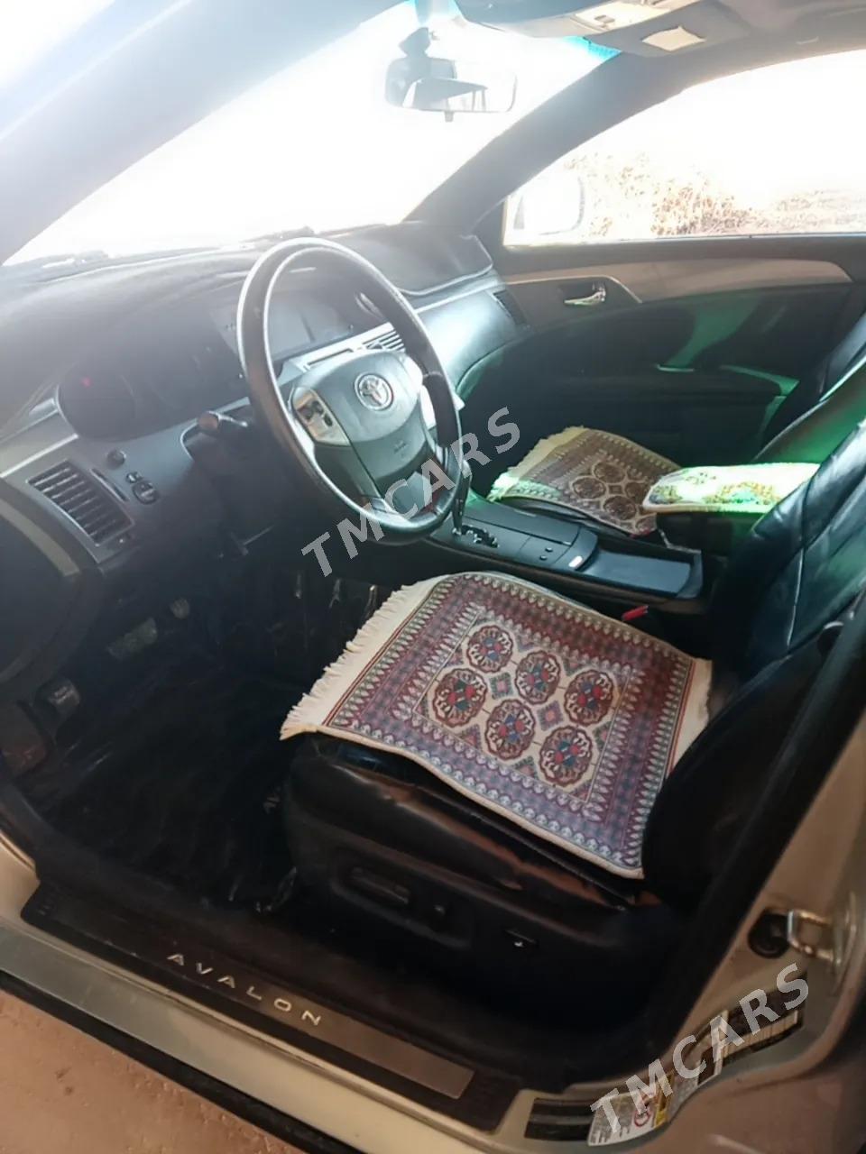 Toyota Avalon 2008 - 190 000 TMT - Акдепе - img 5